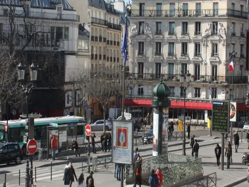 **  Hotel Clauzel Paris Fransa