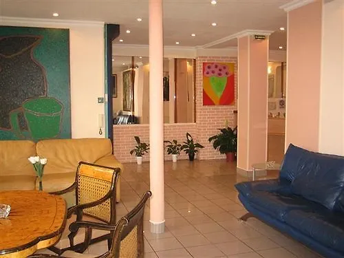 Hotel Clauzel Paris 2*,